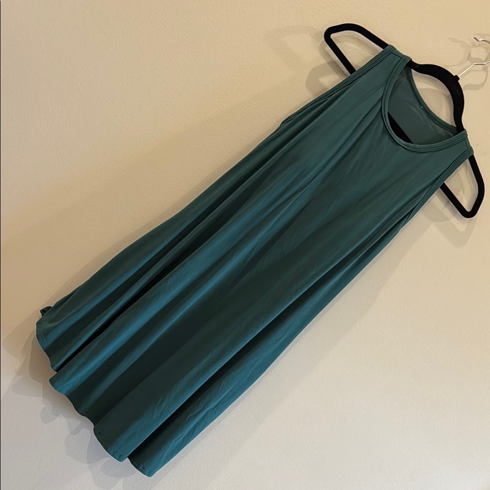 Shebird Elegant forest green Sleeveless Dress